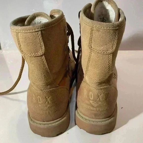 Roxy Boots faux fur lining tie up boot tan size 10 - Picture 2 of 9